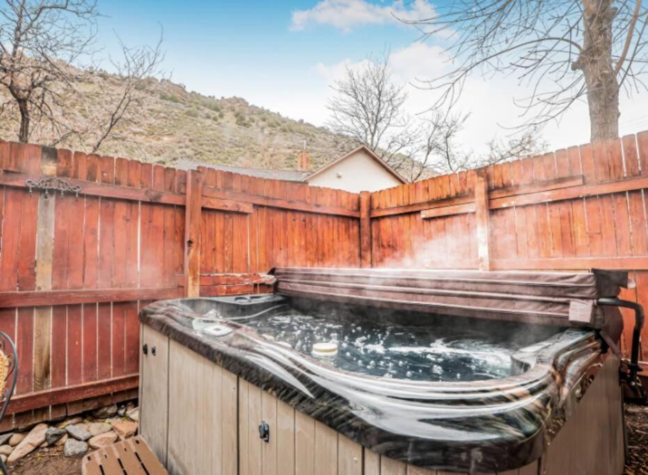 Cliff House Lodge And Hot Tub Cottages Morrison Kültér fotó